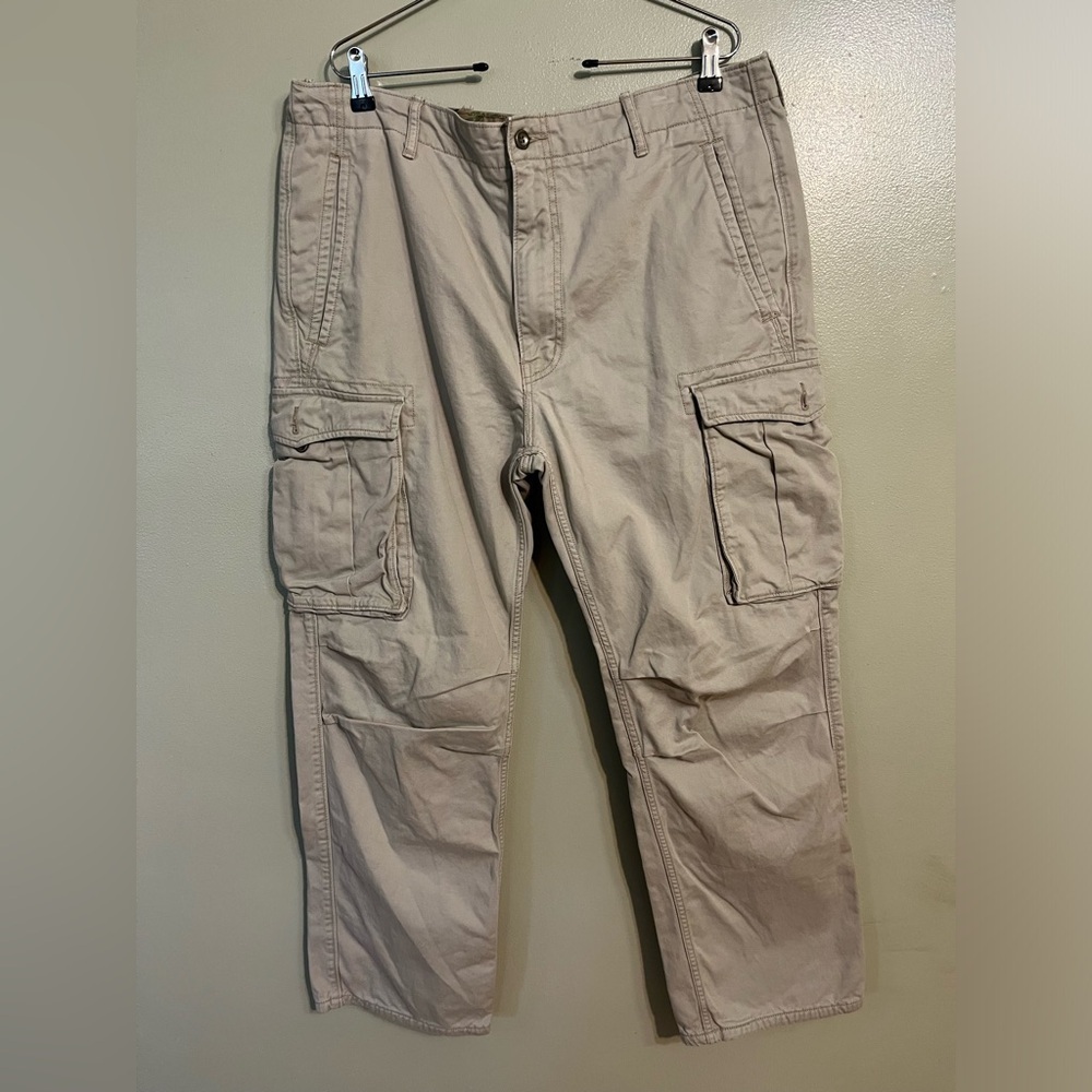 Levi’s Beige 100% Cotton Men’s Cargo Work Casual Pants Size 38/30